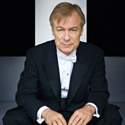 /listen-magazine/interviews/david-robertson