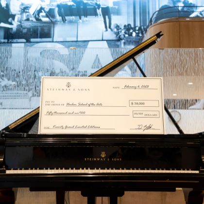 /steinway.com-americas/news/press-releases/steinway-collaboration-with-lenny-kravitz-leads-to-$50k-donation-to-harlem-school-of-the-arts