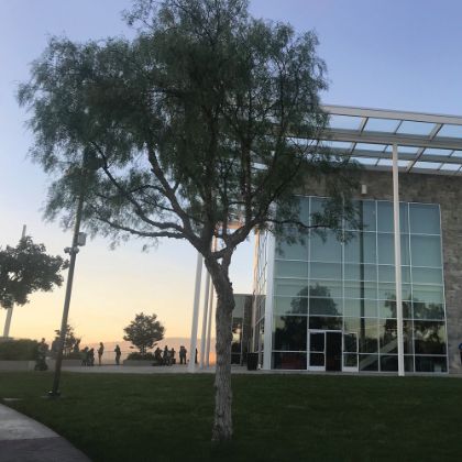 /steinway.com-americas/zh_CN/news/steinway-chronicle/winter-2020/valley-christian-conservatory-of-the-arts-introduces-spirio-r-to-silicon-valley