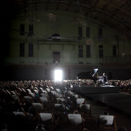 https://www.steinway.com/news/features/a-levitating-career-igor-levit