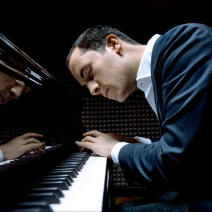 /steinway.com-americas/news/features/igor-levit-unscripted