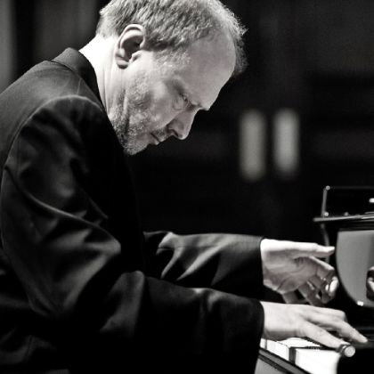 /steinway.com-americas/de/news/features/marc-andre-hamelin