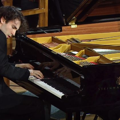 /steinway.com-americas/news/features/alexandre-kantorow-XVI-international-tchaikovsky-competition