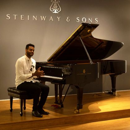 /steinway.com-americas/news/press-releases/steinway-unveils-spiriocast